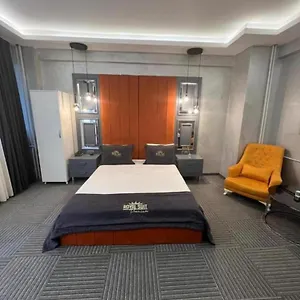 Royal Premium Hotel